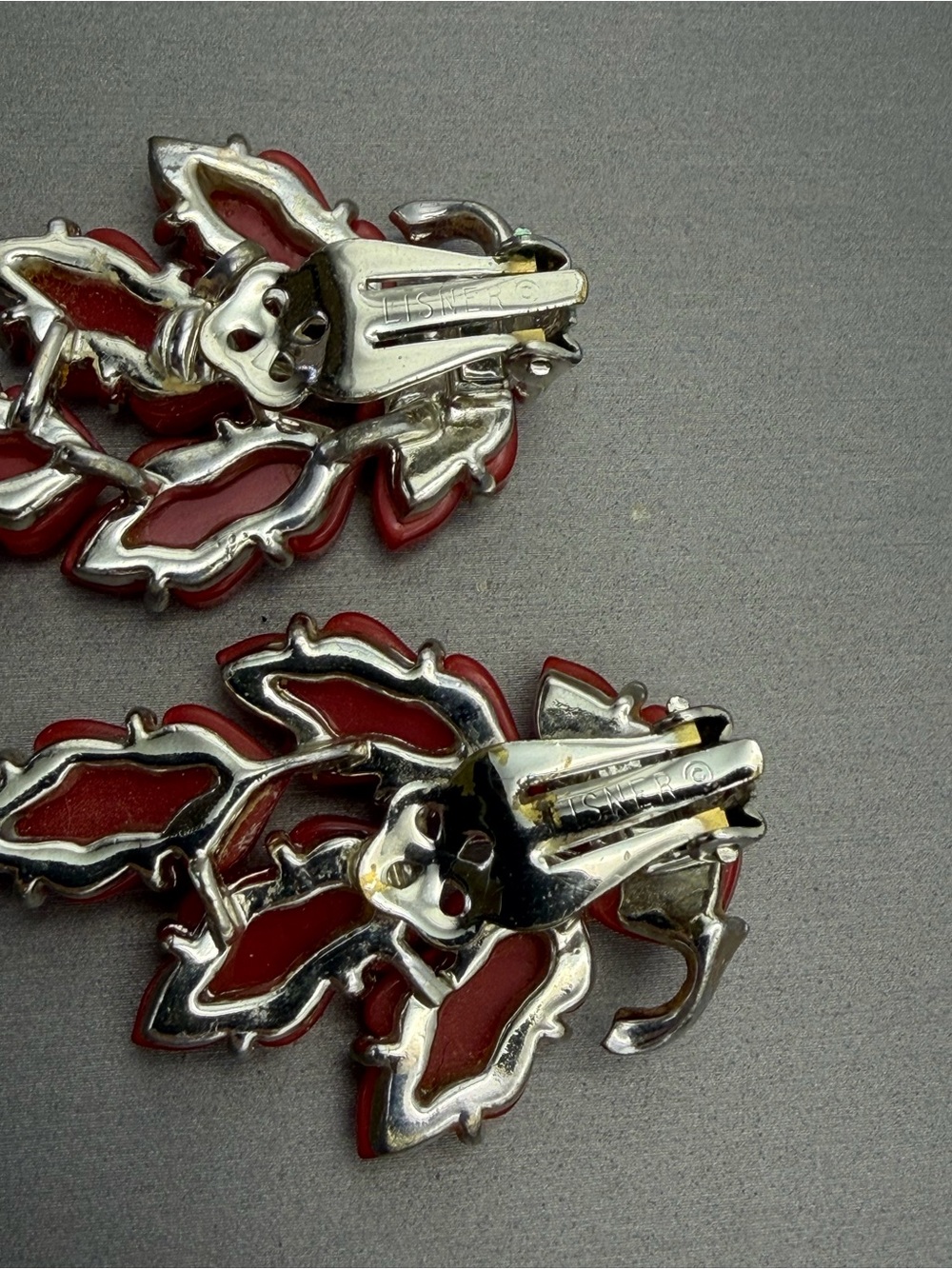 Lisner Red Leaf Cluster Thermoset Clip-On Earrings Vintage 2” - Picture 8 of 10